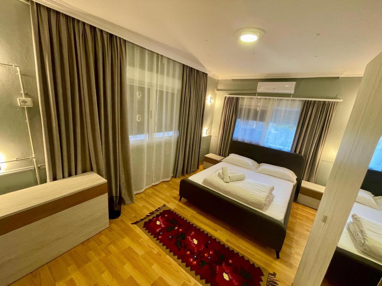 Mandarine Hostel Τίρανα Εξωτερικό φωτογραφία
