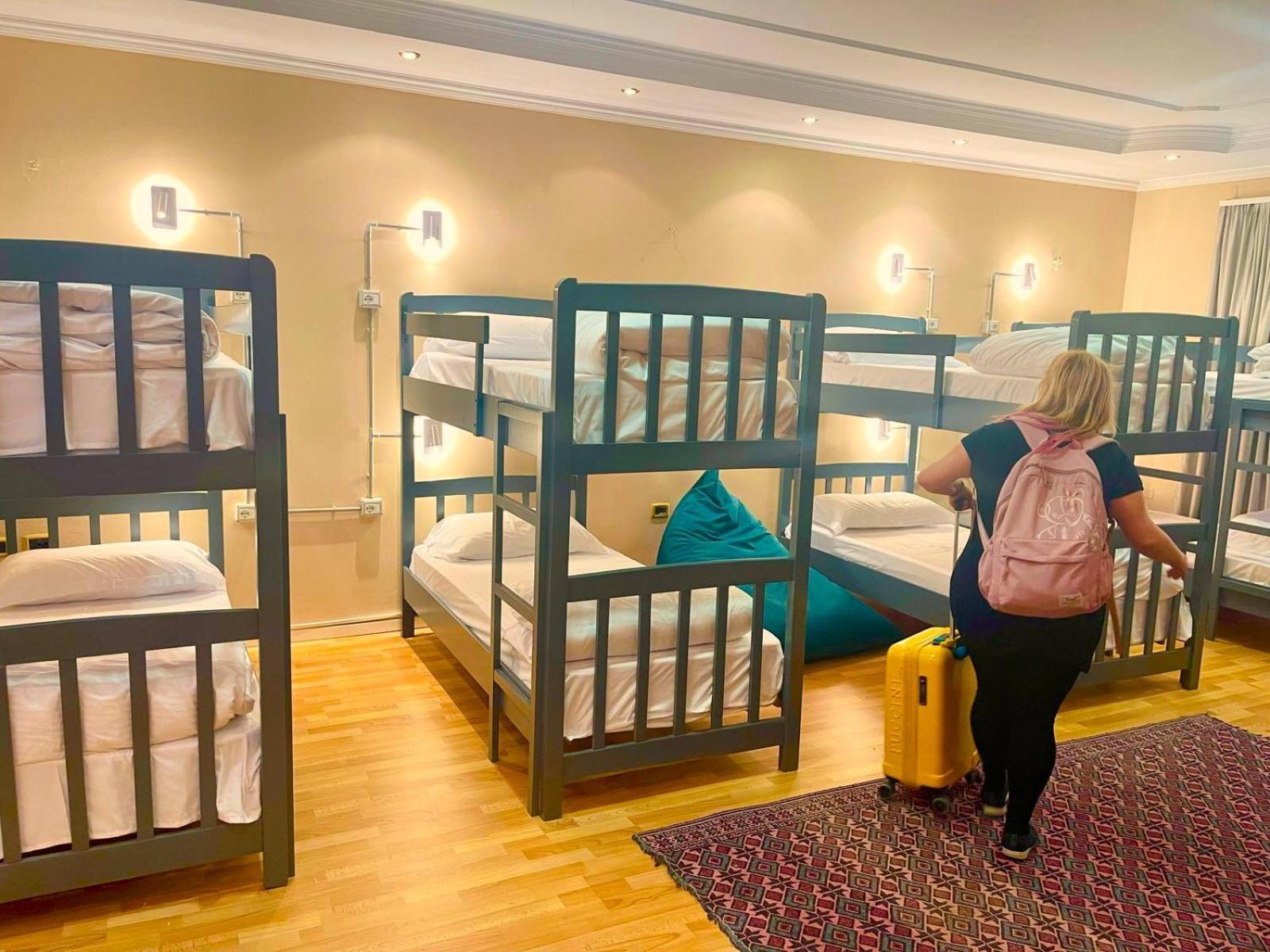 Mandarine Hostel Τίρανα Εξωτερικό φωτογραφία