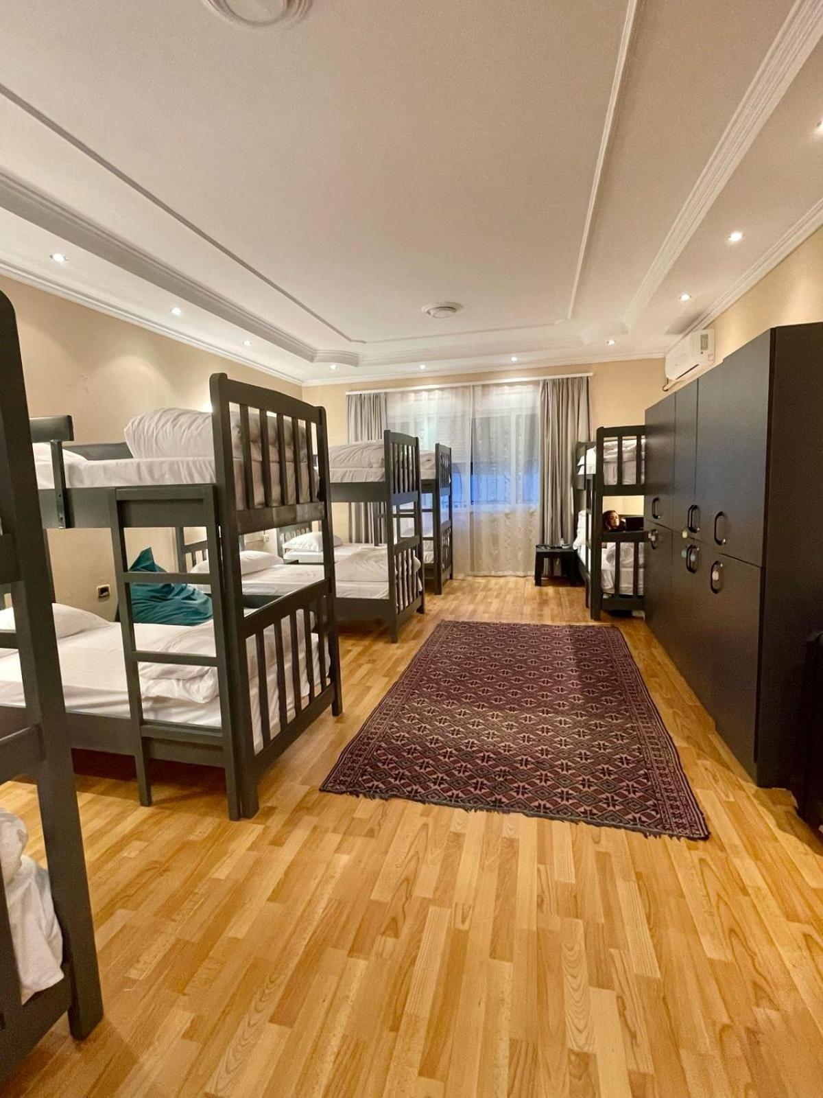 Mandarine Hostel Τίρανα Εξωτερικό φωτογραφία